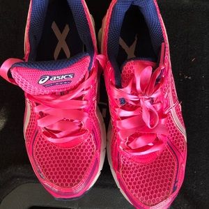 ASICS limited edition-breast cancer shoe